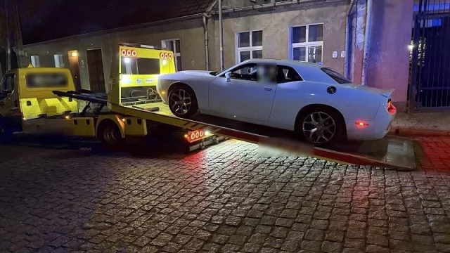 Tczew - Auta skończyły na lawecie, kierowcy odpowiedzą za jazdę pod wpływem narkotyków