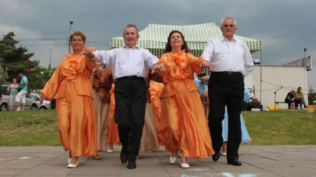 Tczew - Na Górkach świętowali i bawili się pod chmurką