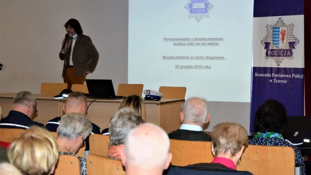 Tczew - Policjanci debatowali o bezpieczeństwie