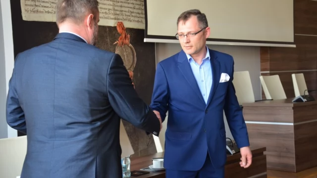 Tczew - Liderzy Budżetu Obywatelskiego odebrali certyfikaty