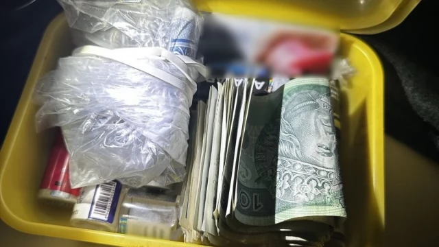Tczew - Marihuana, haszysz, amfetamina, tabletki MDMA, grzyby halucynogenne w mieszkaniu 40-latka