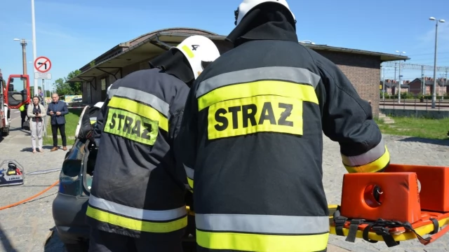 Tczew - Wypadek, ale nie ma łączności... Na szczęście to tylko ćwiczenia