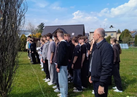 Tczew - "Pamięci nie da się zakopać w dołach". Uczcili pamięć ofiar Katynia