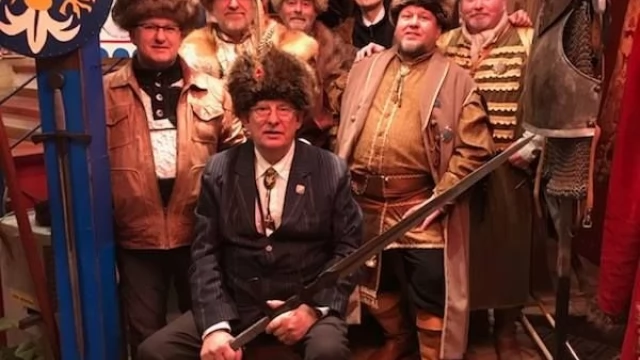 Tczew - Młodzież z Francji i Niemiec odkrywała historię Tczewa i Strzeleckiego Bractwa Kurkowego