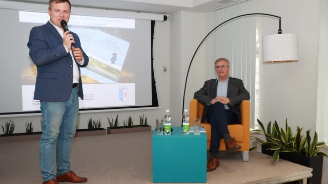 Tczew - Promocja atlasu historycznego w Miejskiej Bibliotece Publicznej w Tczewie