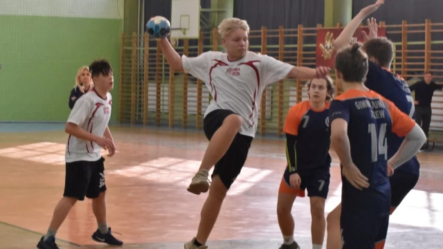Tczew - Powiatowe Igrzyska Młodzieży Szkolnej w Piłce Ręcznej Dziewcząt