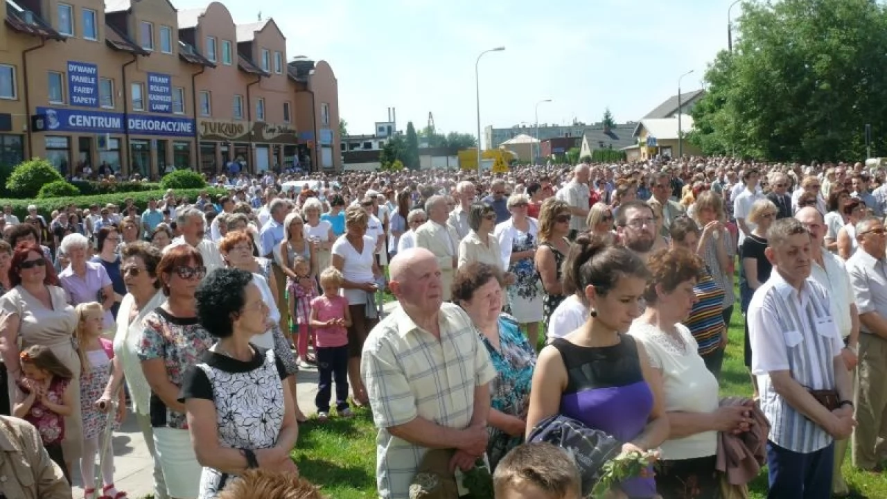 Tczew - Boże Ciało. Wierni wyszli na ulice