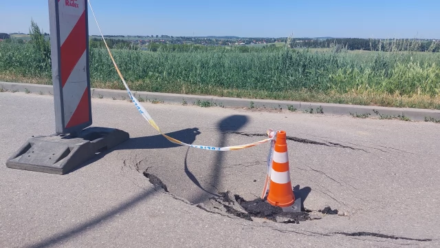 Tczew - Rokitki. Na Tczewskiej zapada się jezdnia