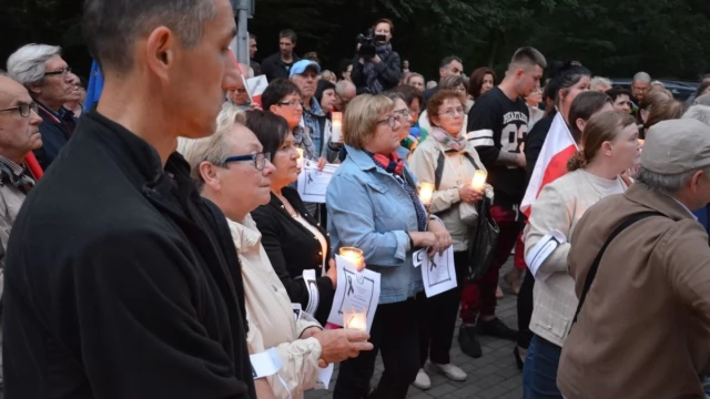 Tczew - Łańcuch światła z Tczewa w obronie niezależnych sądów 