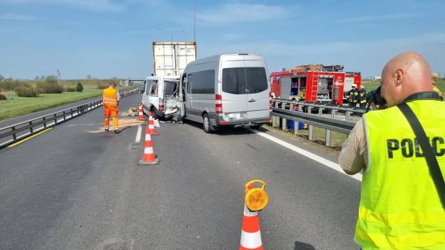 Tczew - 12 osób rannych w wypadku na A1