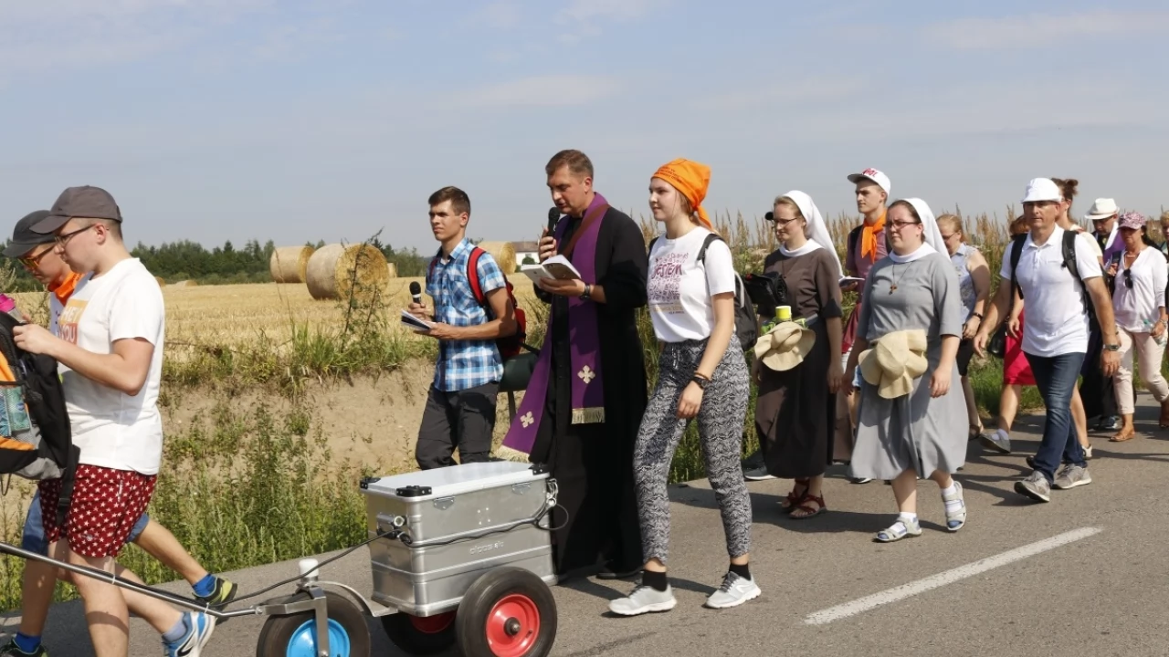 Tczew - Tczewska pielgrzymka wyruszyła na Jasną Górę