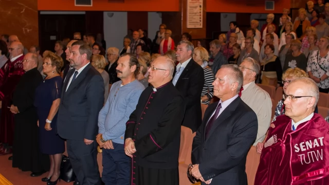 Tczew - Uniwersytet Trzeciego Wieku zainaugurował nowy rok akademicki