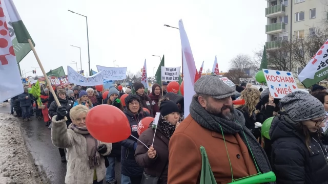 Tczew - Marsz Jedności Gminy Tczew przeszedł ulicami Tczewa