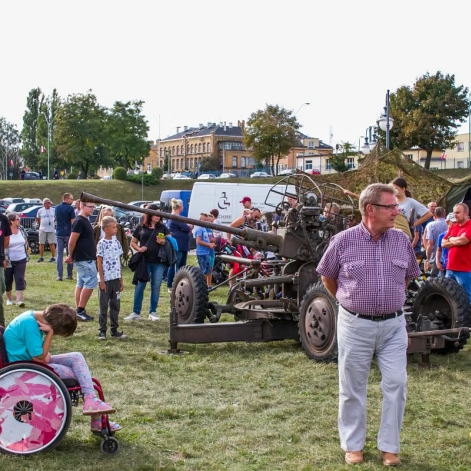 Tczew - Piknik historyczno - militarny na bulwarze