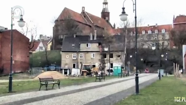 Tczew - Przy rewitalizowanych kamienicach praca wre