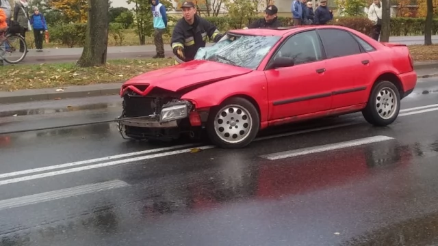 Tczew - Trzy auta zderzyły się na Wojska Polskiego. Są duże utrudnienia w ruchu