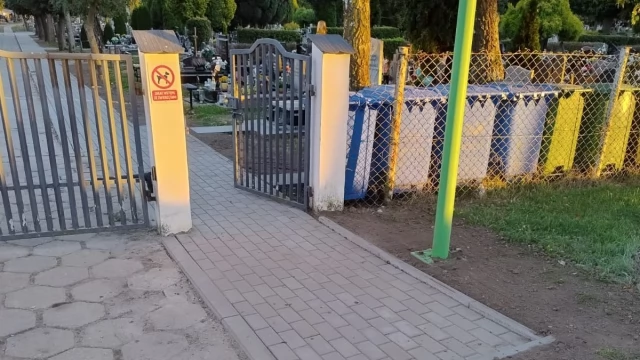 Tczew - Prace porządkowe na cmentarzu