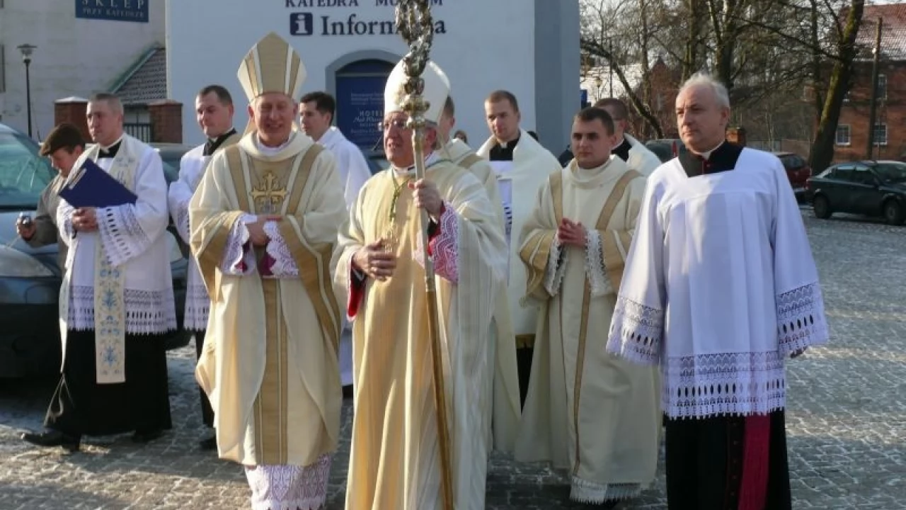 Tczew - Biskup Ryszard Kasyna uroczyście objął diecezję pelplińską