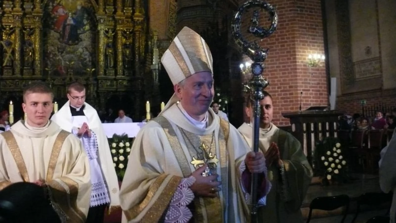 Tczew - Biskup Ryszard Kasyna uroczyście objął diecezję pelplińską