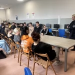 Tczew - Policjanci zachęcają maturzystów do służby