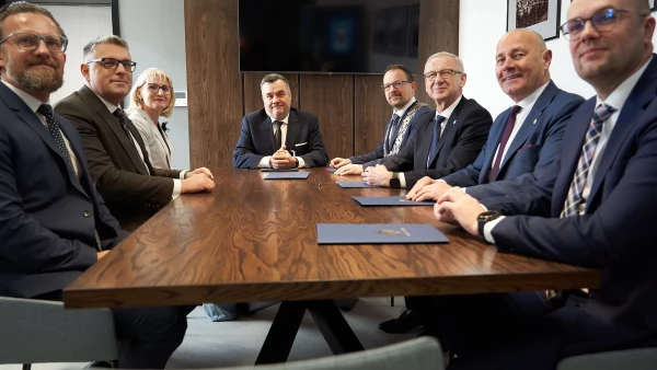 Tczew - Podpisano ważne porozumienie. Skorzystać mają i lekarze, i pacjenci