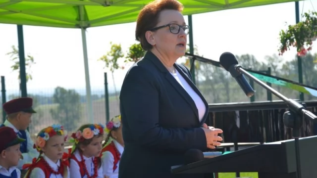 Tczew - Anna Zalewska, Minister edukacji w Rudnie zainaugurowała rok szkolny. Co czeka uczniów?