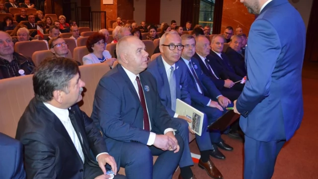 Tczew - Członkowie PiS spotkali się w Tczewie na konwencji. W powiecie chcą walczyć o 4 samorządy