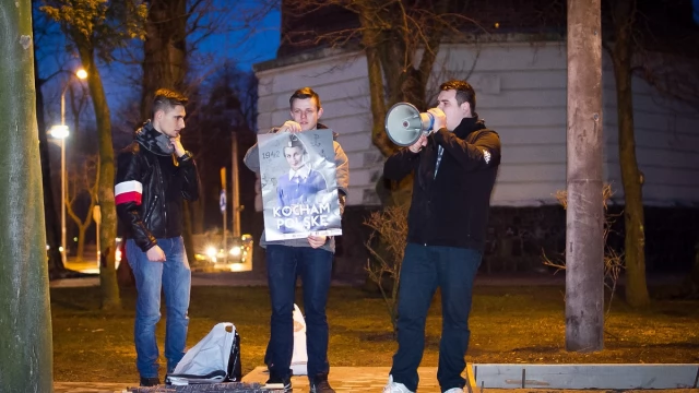 Tczew - Narodowy Dzień Pamięci Żołnierzy Wyklętych przy rondzie