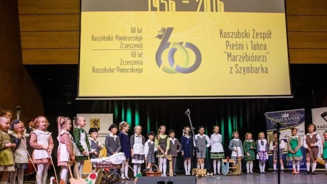 Tczew - Kaszubi, Kociewiacy i Pomorzanie świętowali 60. rocznicę powstania ZKP
