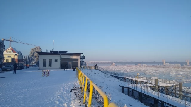 Tczew - Wisła płynie coraz leniwiej, pojawił się śryż