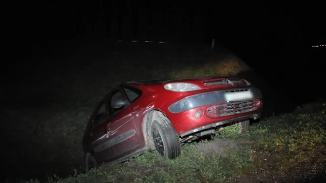 Tczew - Pijany 42-latek wjechał do rowu i uciekł