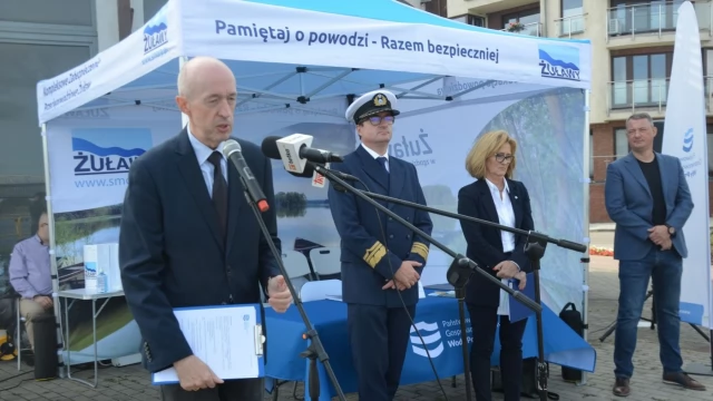 Tczew - Wody Polskie odbudowały 19 ostróg na Wiśle