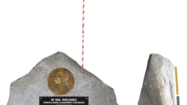 Tczew - Na placu przed ratuszem upamiętnią marszałka - 6. sierpnia uroczystości