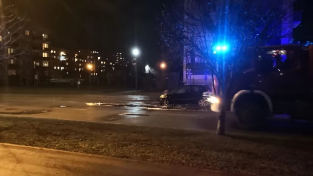 Tczew - Na Suchostrzygach płonęło osobowe auto