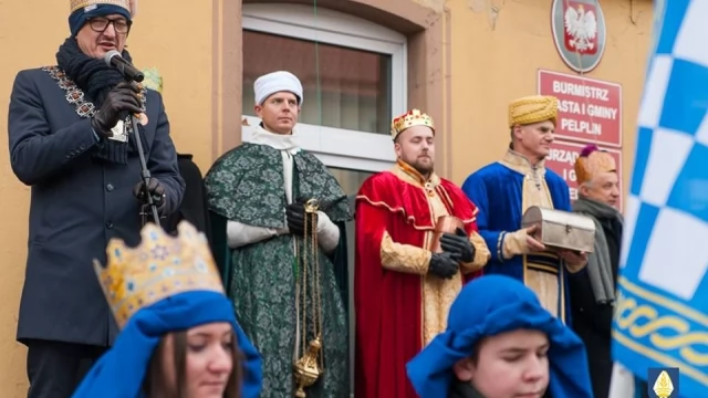 Tczew - Ulicami Pelplina przeszedł Orszak Trzech Króli