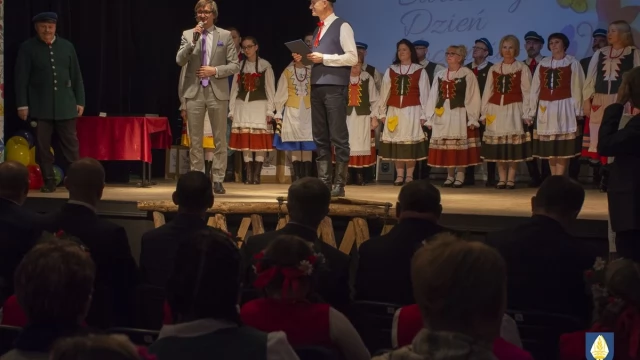 Tczew - Światowy Dzień Kociewia w Pelplinie