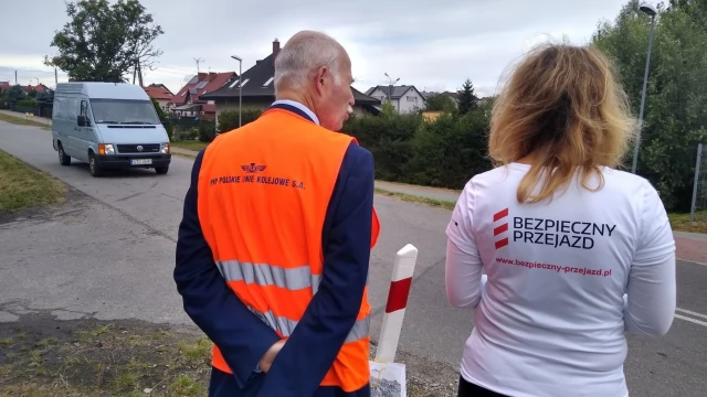 Tczew - "Bezpieczny piątek" w Subkowach. Apelowali: "Zatrzymaj się przed torem - nie ryzykuj!"