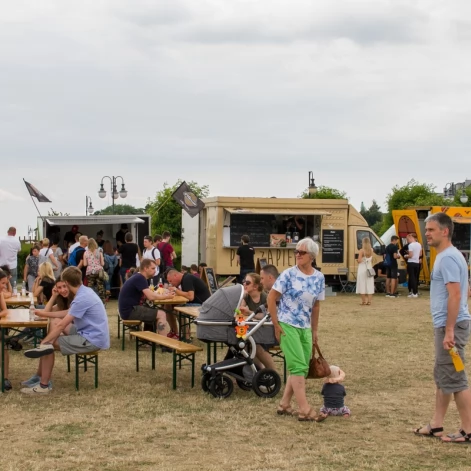 Tczew - Foodtrucki i Flyball nad Wisłą