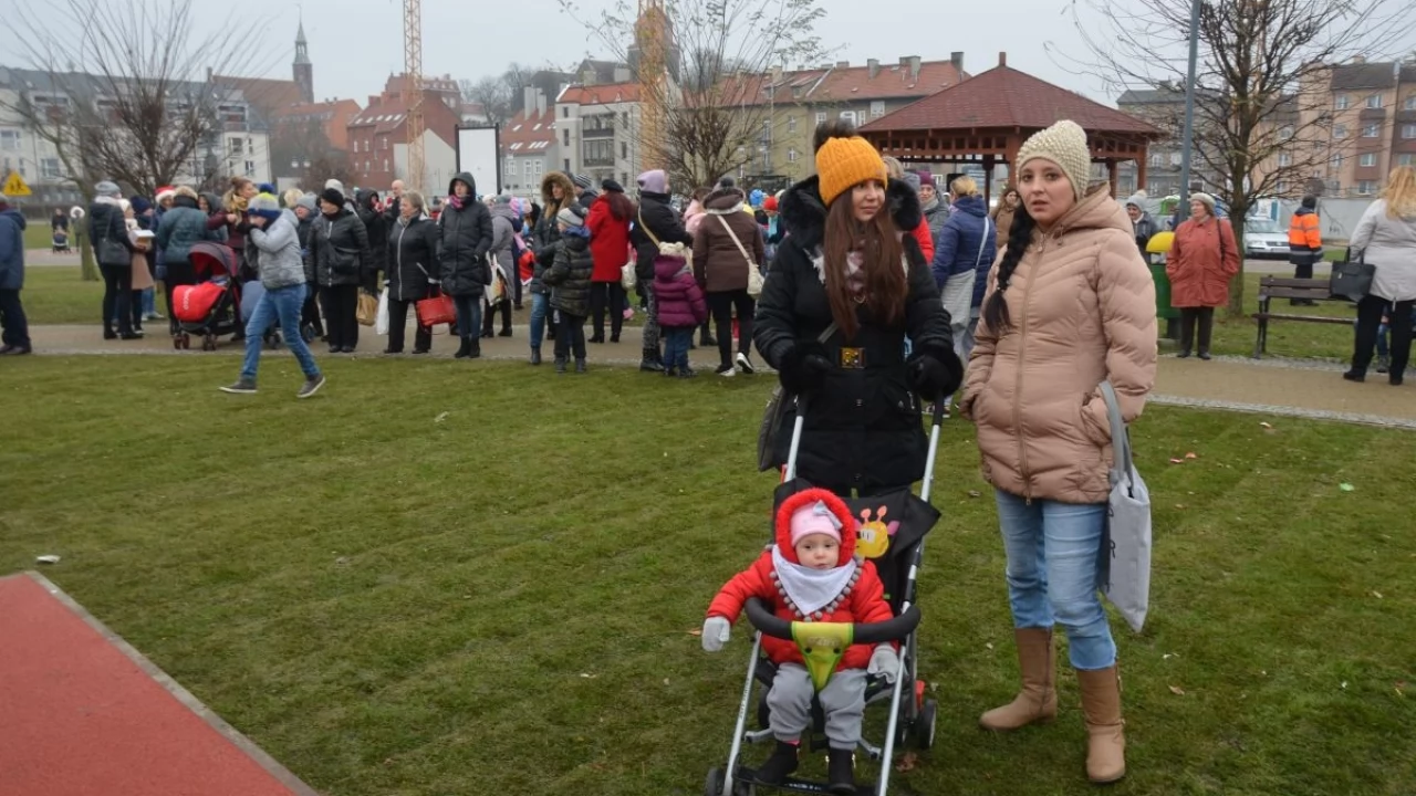 Tczew - Dzieci z Tczewa dostały na Mikołajki plac zabaw
