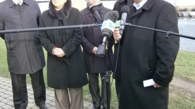 Tczew - Anna Fotyga i Andrzej Jaworski (PiS) odwiedzili Tczew. Tematem spotkania - most