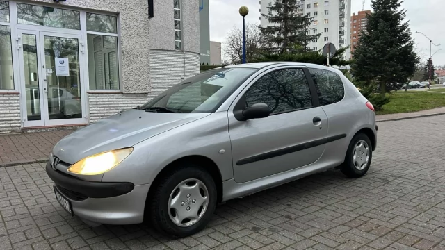 Tczew - Peugeot 206 1.1 Benzyna Sprawny Nowe Opłaty na Rok