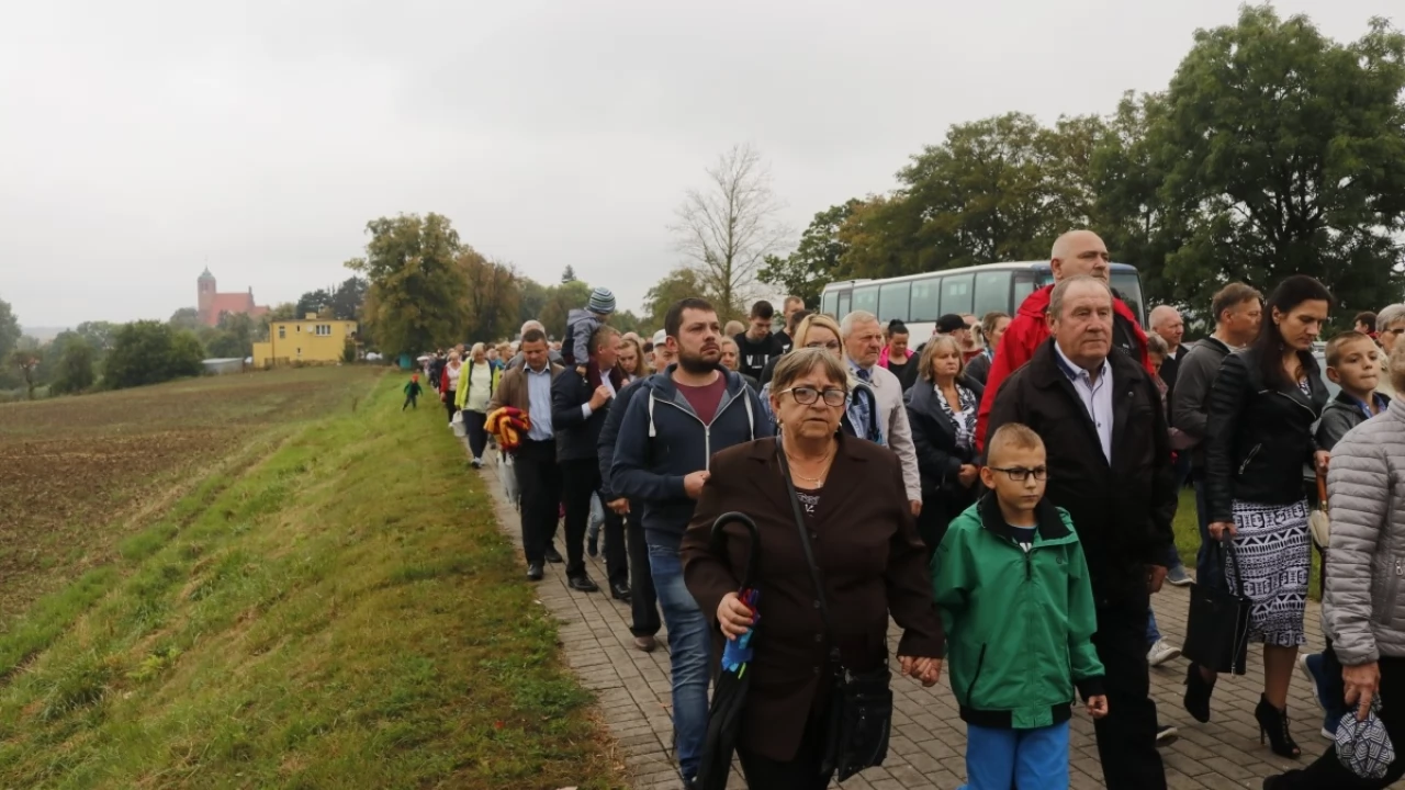 Tczew - Tczewianie na odpuście w Piasecznie