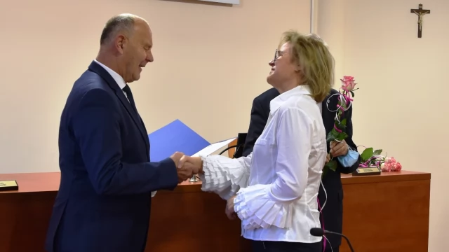 Tczew - Starosta wyróżnił nauczycieli