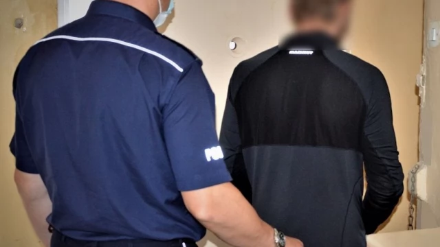 Tczew - Skradzione narzędzia próbowali zakopać w piwnicy