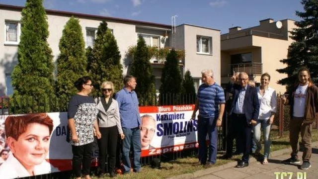 Tczew - "Damy radę" - akcja działaczy Prawa i Sprawiedliwości