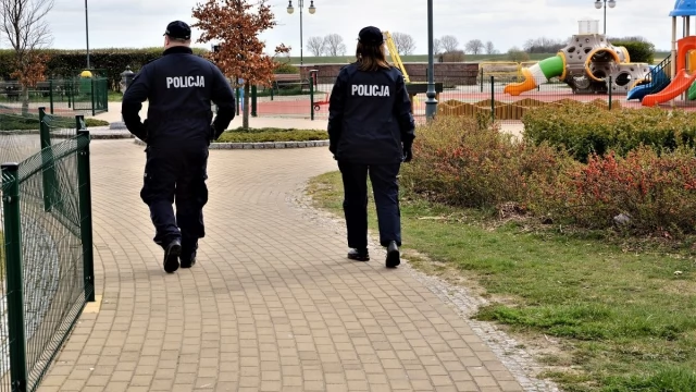 Tczew - Powiat tczewski: mieszkańcy posłuchali policyjnych apeli