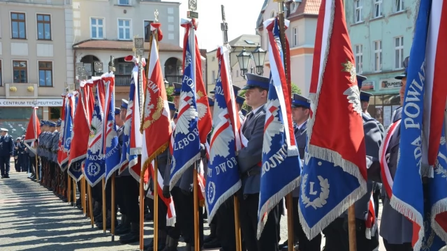 Tczew - Policjanci z całego województwa świętowali w Tczewie