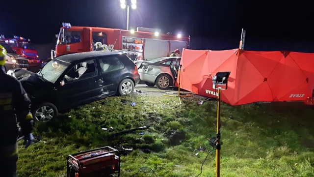 Tczew - Wypadek na dk 91. Nie żyje jedna osoba, ranni zakleszczeni w pojazdach [AKTUALIZACJA]