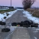 Tczew - Wyrzucone opony w Rokitkach. "We własnym domu też tak robisz?"
