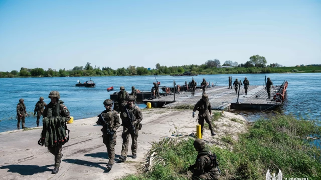 Tczew - Anakonda-23. Żołnierze przeprawiali się przez Wisłę